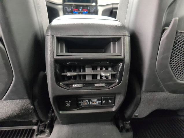 Used 2023 Jeep Grand Cherokee Limited w/ Black Appearance Package AWD/4WD image 23