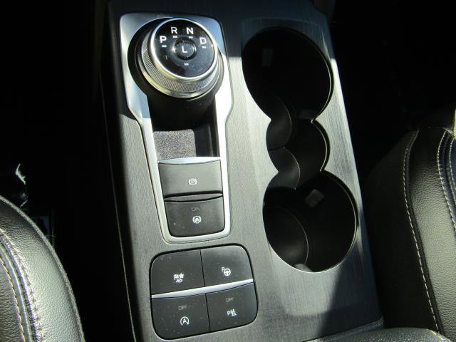 Certified 2022 Ford Escape Titanium w/ Titanium Elite Package image 31