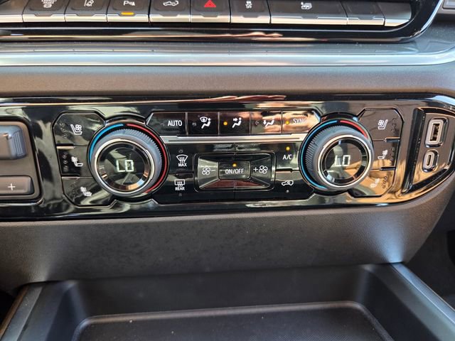 Used 2025 Chevrolet Silverado 3500 High Country w/ Technology Package image 26