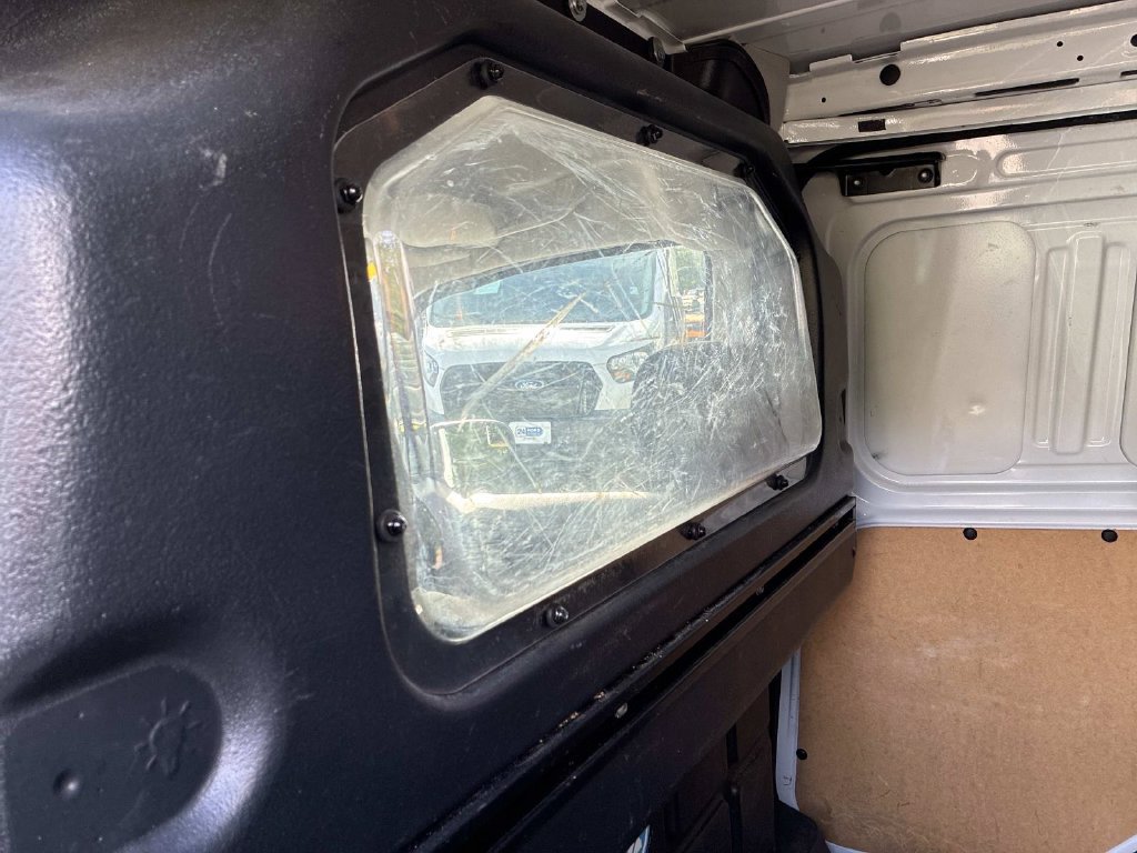 Certified 2022 Ford Transit Connect XL FWD image 17