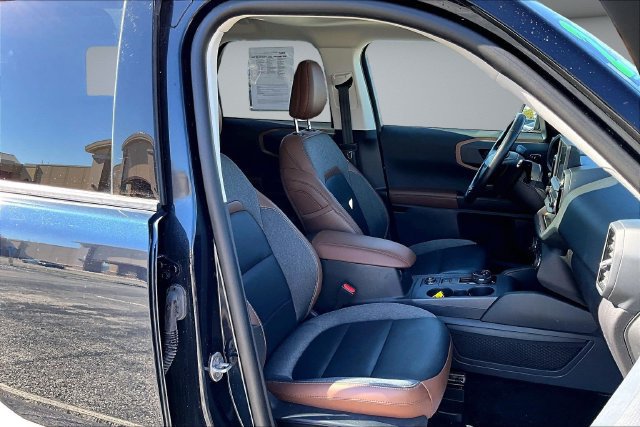 Certified 2023 Ford Bronco Sport Outer Banks w/ Tech Package AWD/4WD image 28