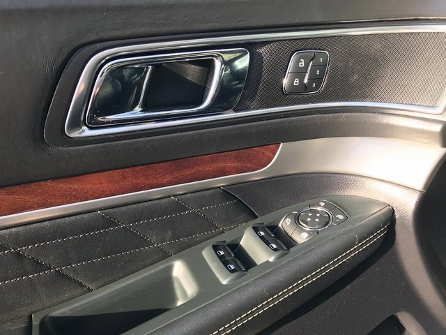 Certified 2019 Ford Explorer Platinum image 6