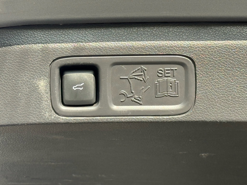 Certified 2023 Ford Expedition Limited image 11