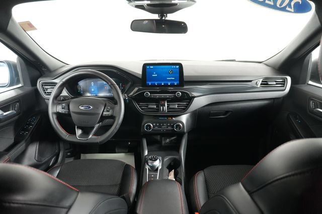 Certified 2025 Ford Escape ST-Line image 14