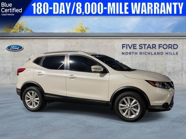 Used 2018 Nissan Rogue Sport SV image 3