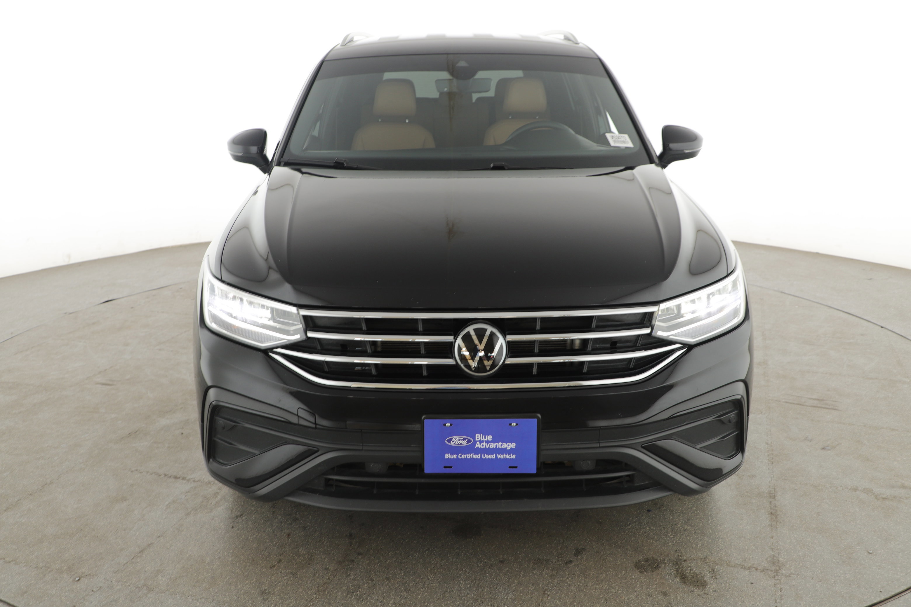 Used 2024 Volkswagen Tiguan SE image 4
