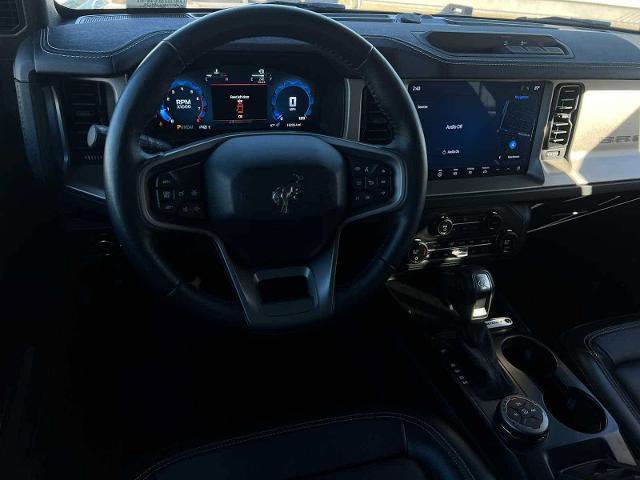 Certified 2025 Ford Bronco Outer Banks AWD/4WD image 17