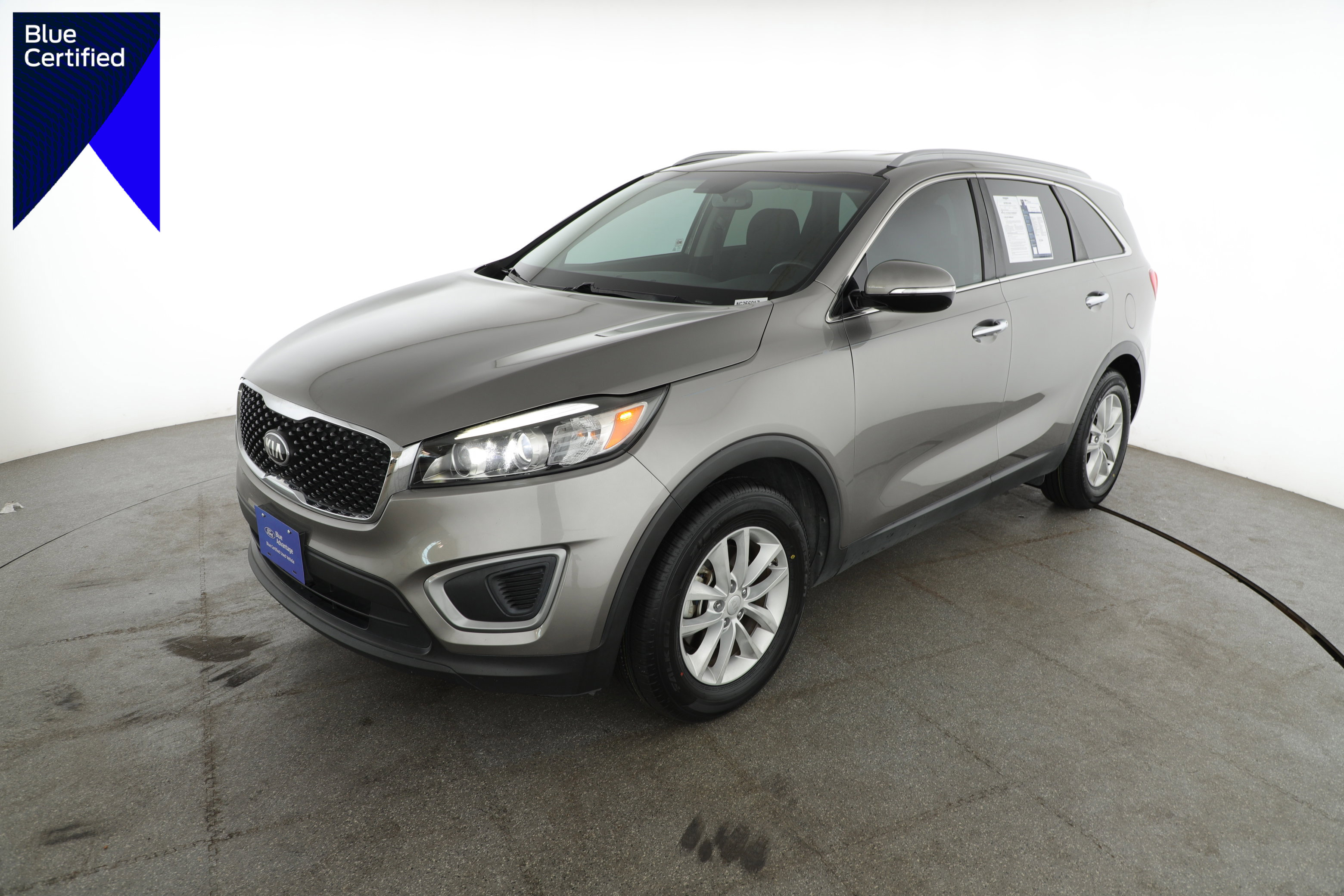 Used 2017 Kia Sorento LX w/ LX Convenience Package