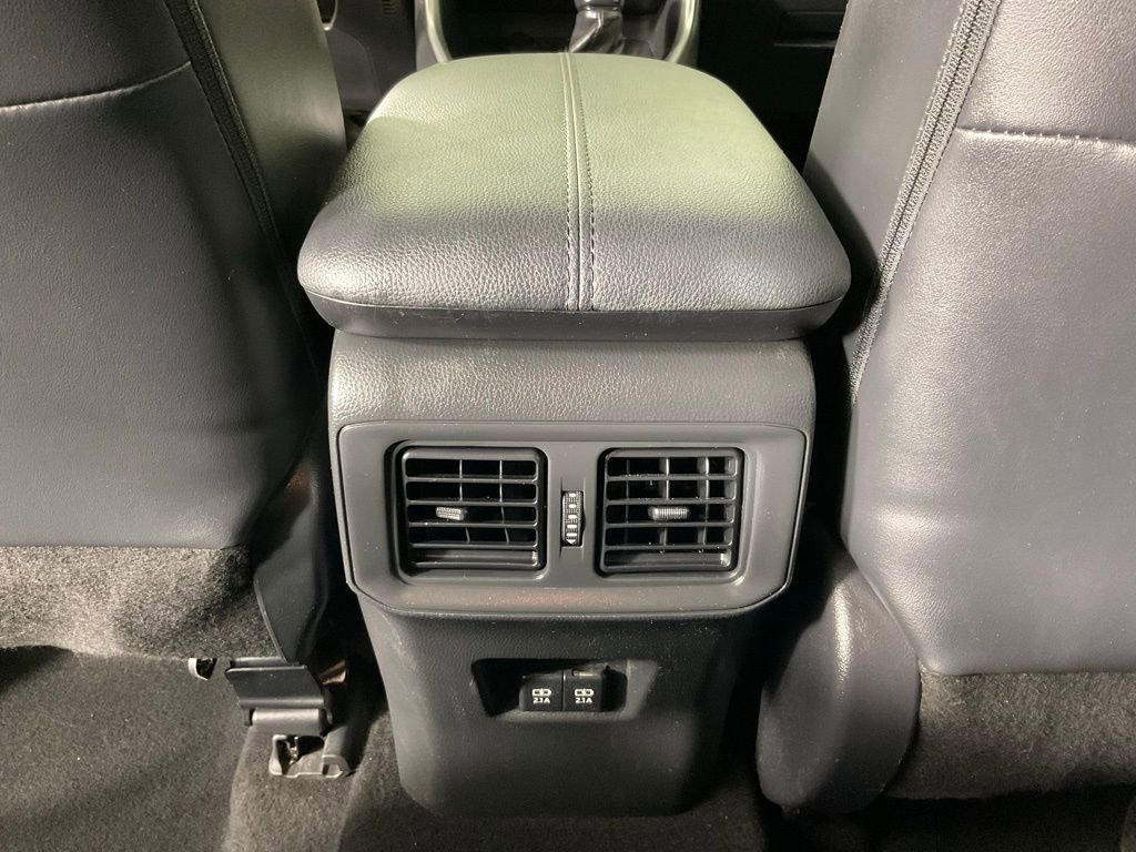 Used 2019 Toyota RAV4 XLE Premium w/ Cold Weather Package AWD/4WD image 18