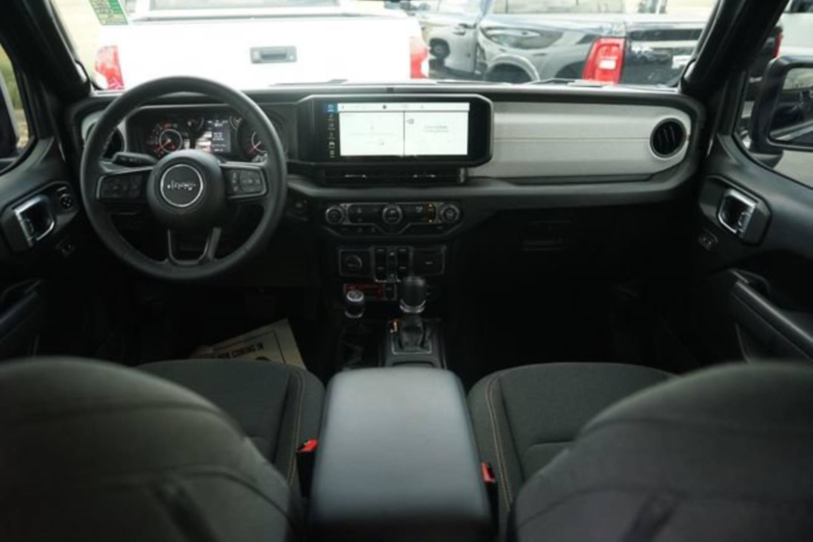 Used 2025 Jeep Wrangler Unlimited Sport AWD/4WD image 20