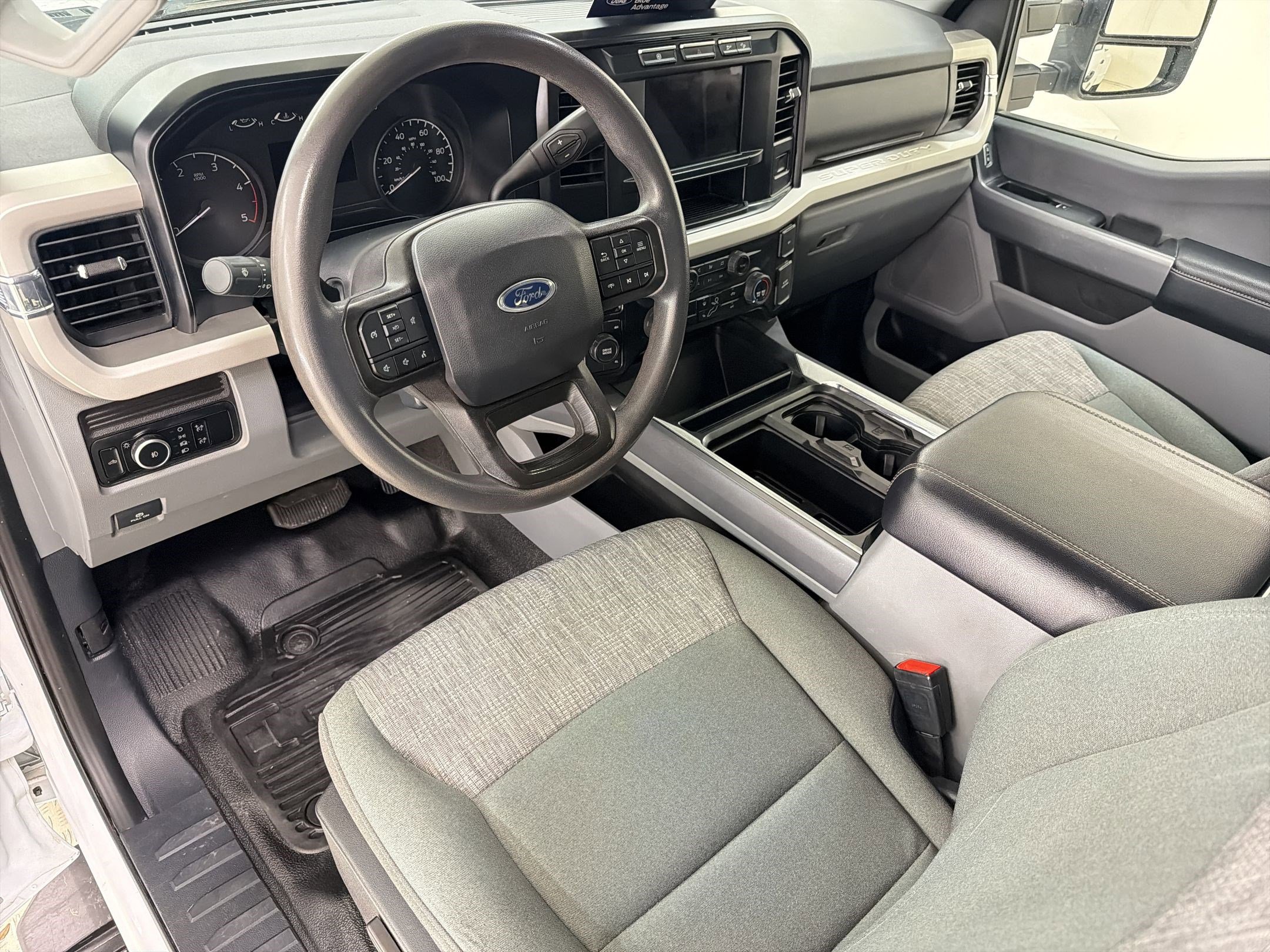 Certified 2024 Ford F350 XLT w/ FX4 Off-Road Package AWD/4WD image 4