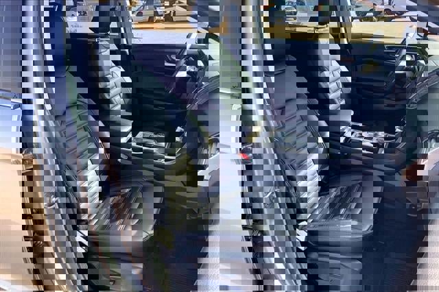 Certified 2024 Ford Edge SEL w/ Convenience Package image 9