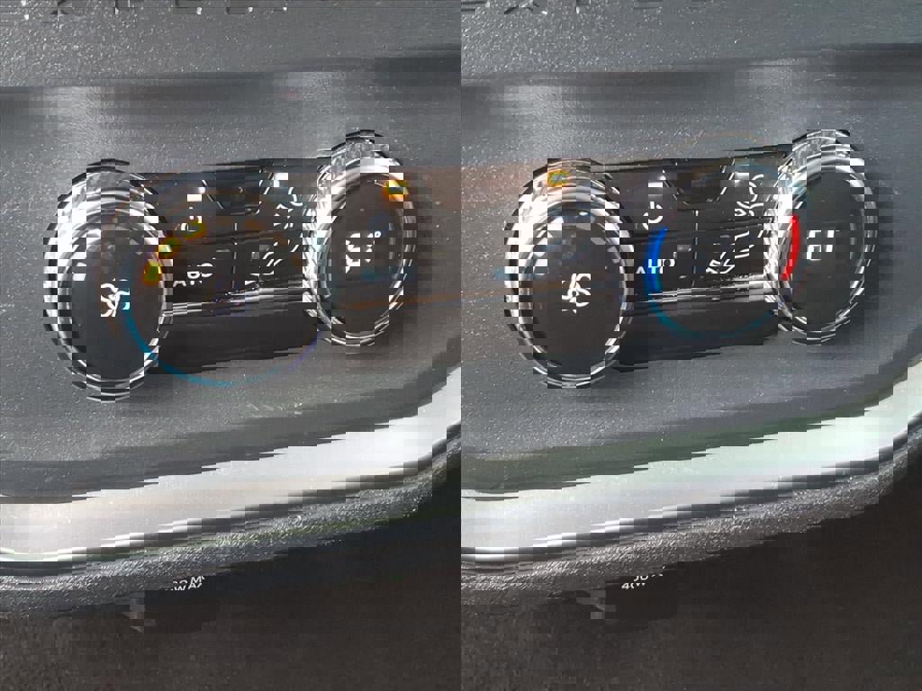 Certified 2025 Ford Expedition Active image 19