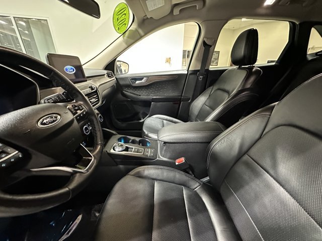 Certified 2020 Ford Escape Titanium AWD/4WD image 11