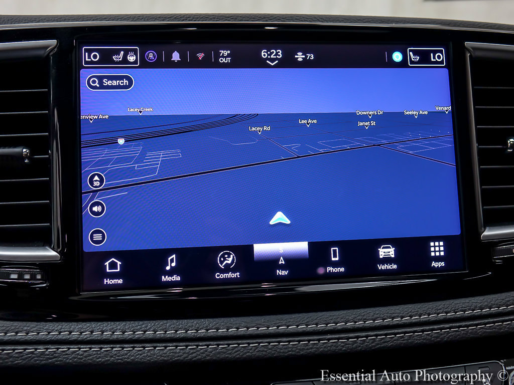 Used 2025 Chrysler Pacifica Limited FWD image 19