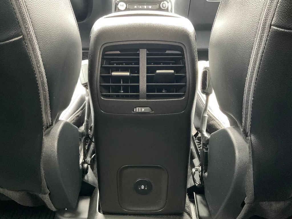 Certified 2024 Ford Escape SE w/ PHEV Premium Package FWD image 26