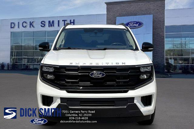 Certified 2025 Ford Expedition Active AWD/4WD image 2