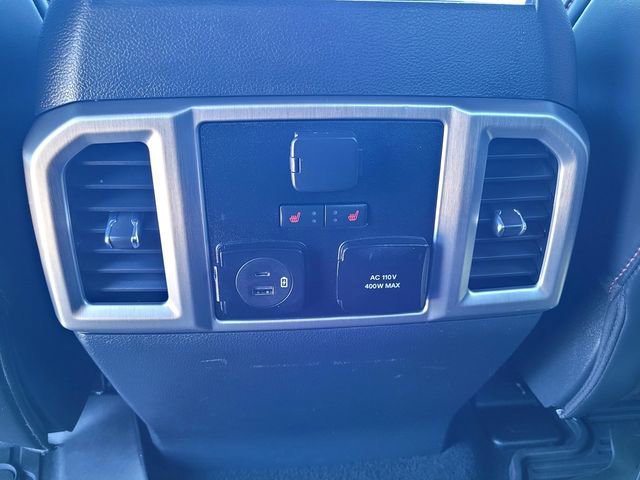 Certified 2022 Ford F250 Platinum w/ FX4 Off-Road Package AWD/4WD image 13