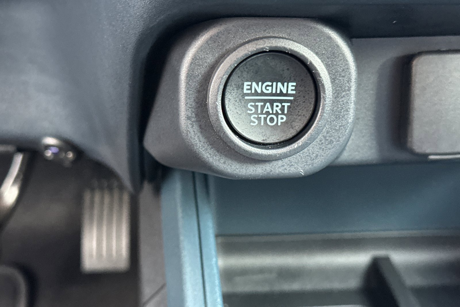 Certified 2024 Ford Maverick Lariat w/ Black Appearance Package image 25