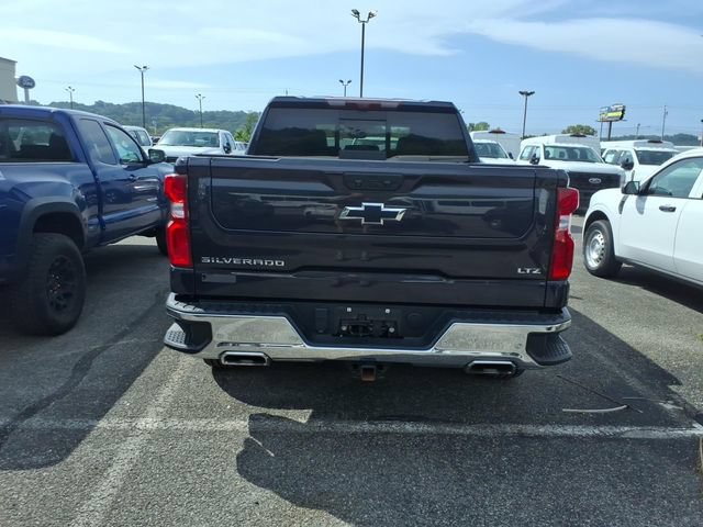 Used 2022 Chevrolet Silverado 1500 LTZ w/ LTZ Premium Package AWD/4WD image 9