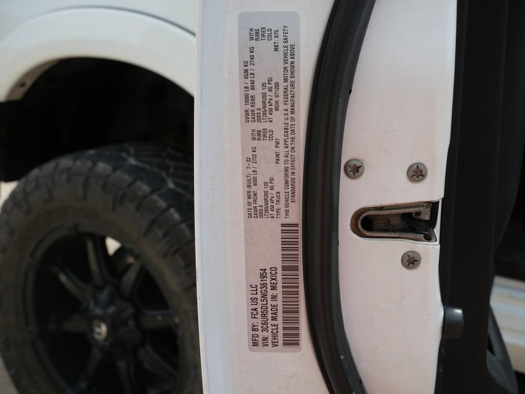 Used 2022 RAM 2500 Big Horn w/ Night Edition AWD/4WD image 30