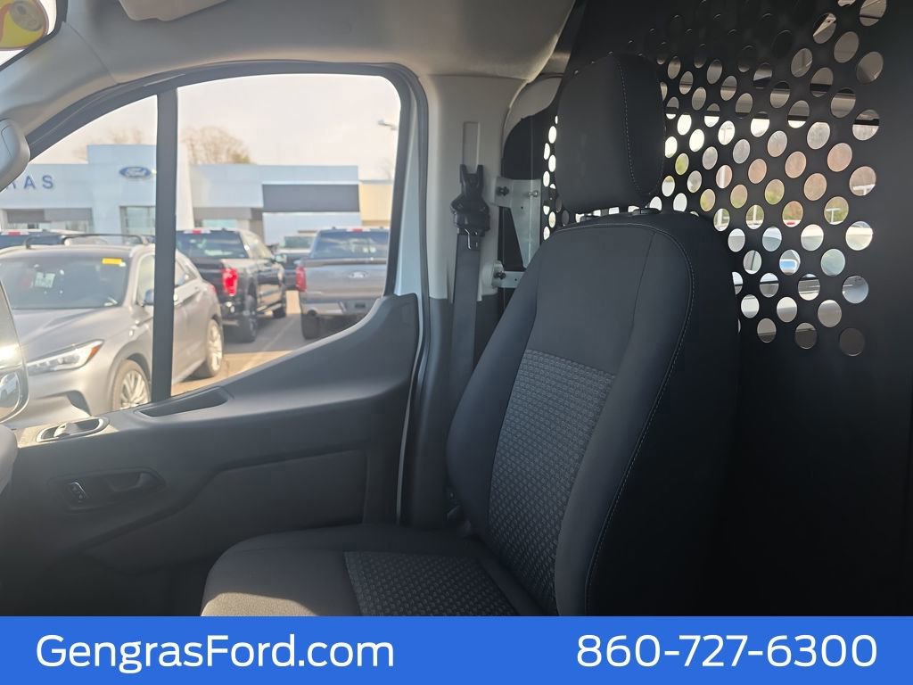 Certified 2024 Ford Transit 250 Low Roof w/ Exterior Upgrade Package image 40
