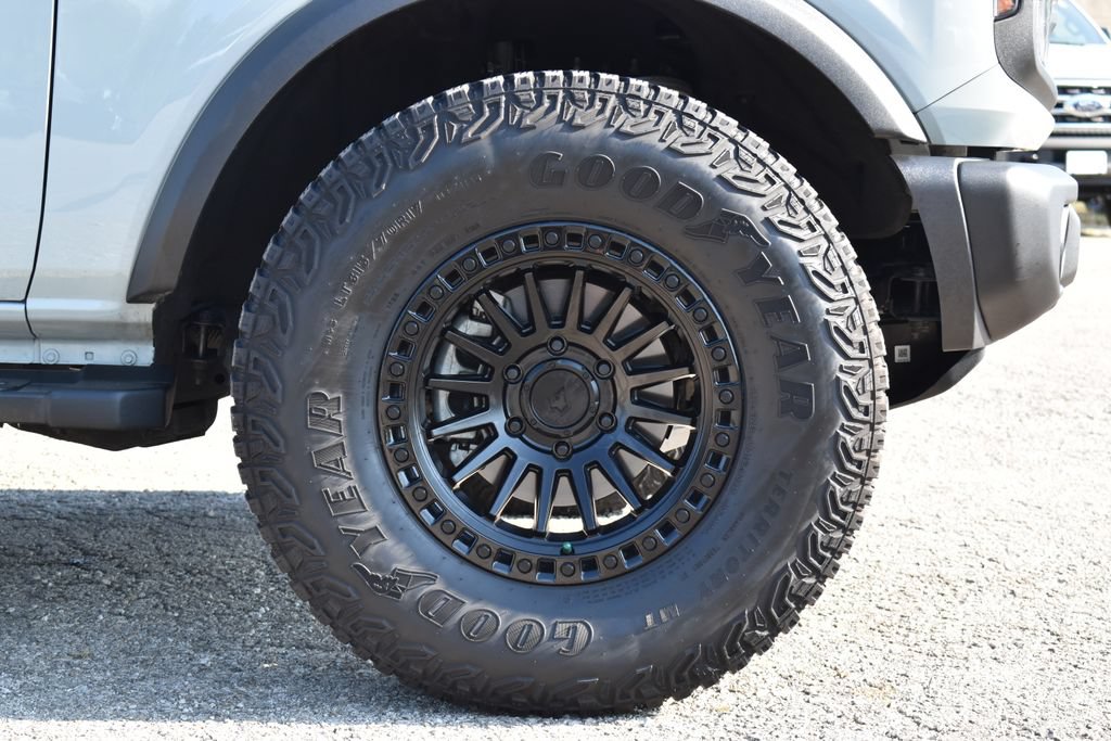 Certified 2023 Ford Bronco Black Diamond AWD/4WD image 6