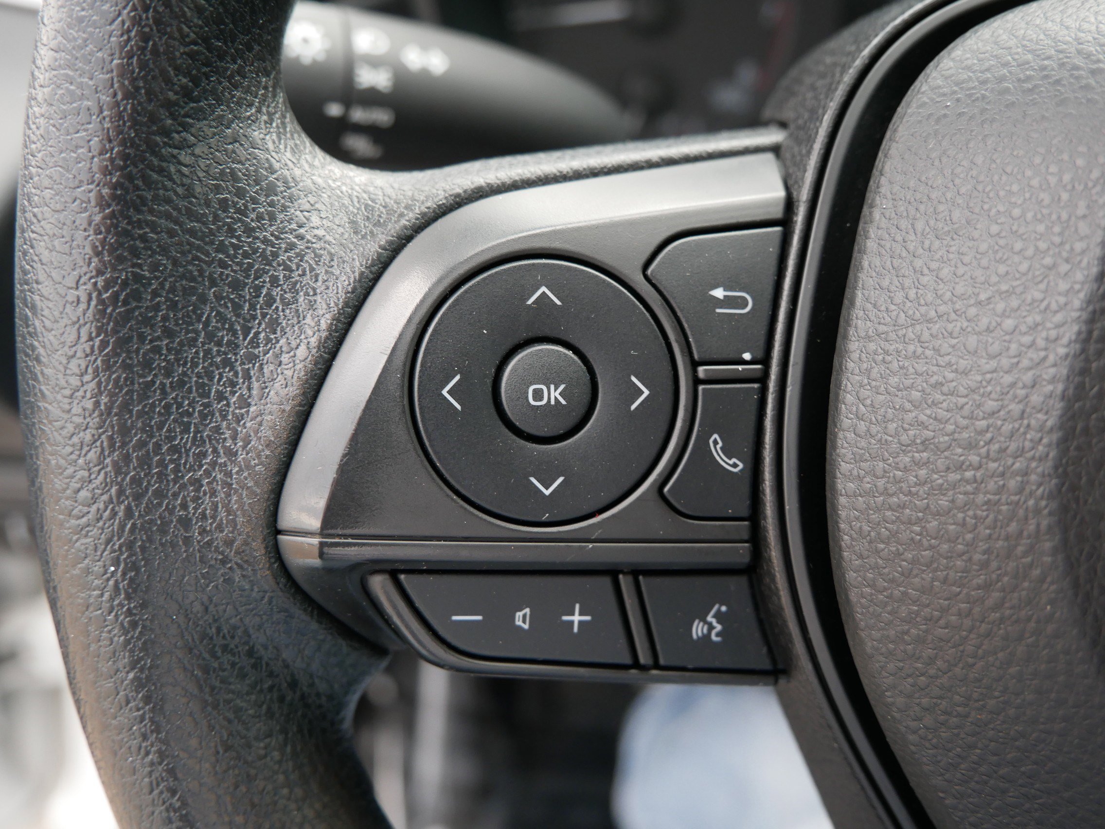 Used 2023 Toyota Corolla LE FWD image 27