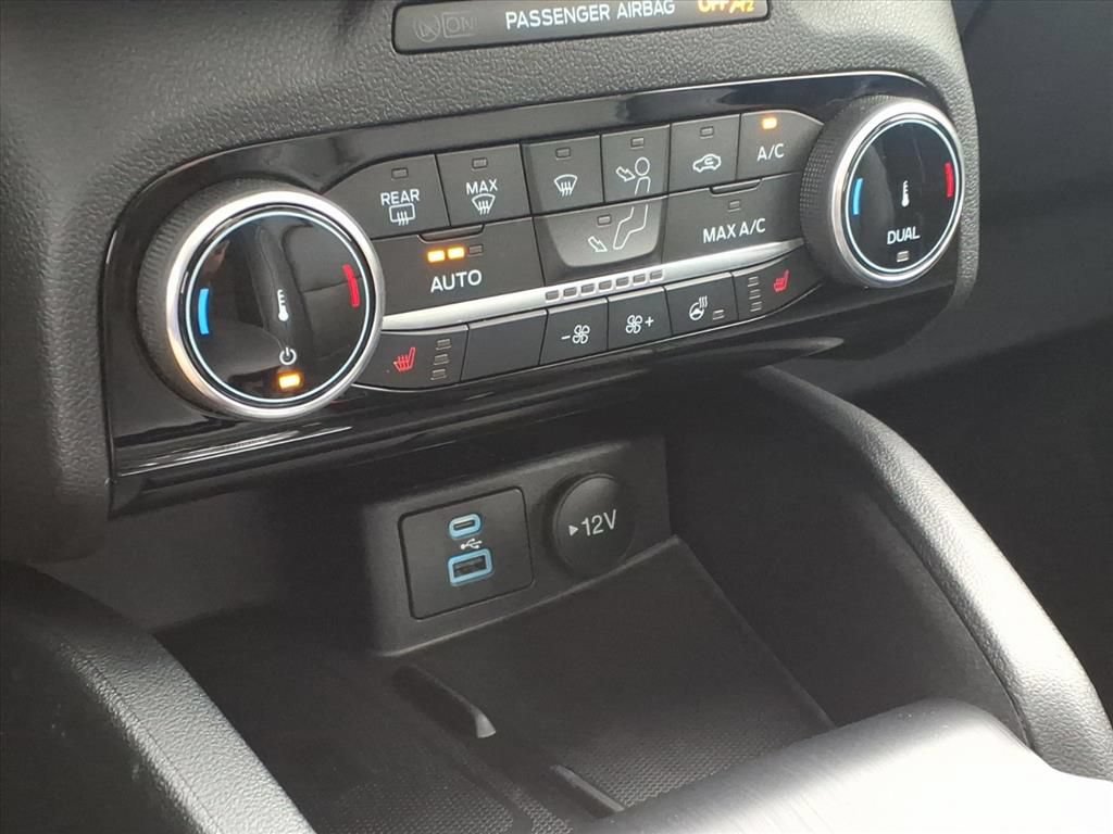 Certified 2022 Ford Escape SEL w/ Technology Package AWD/4WD image 12