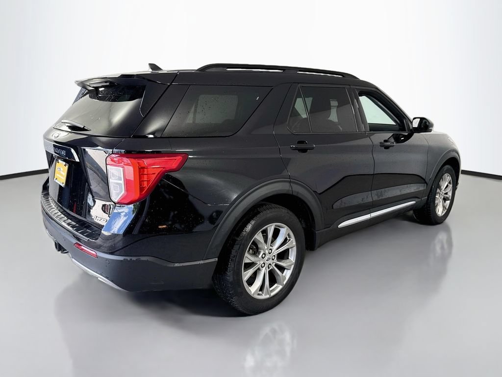 Certified 2023 Ford Explorer XLT w/ Equipment Group 202A AWD/4WD image 13