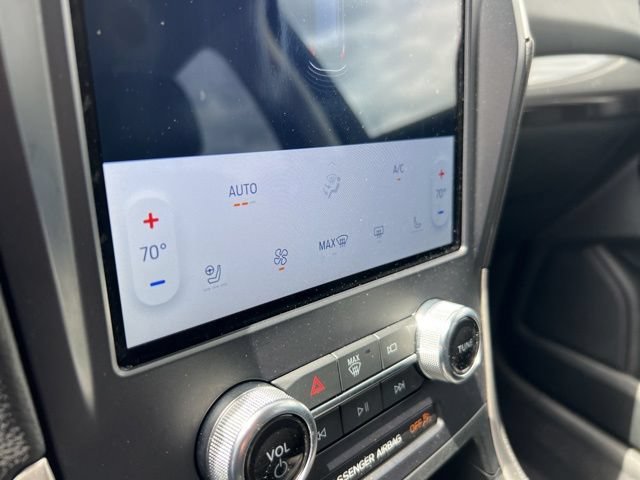 Certified 2024 Ford Edge SEL w/ Convenience Package AWD/4WD image 11