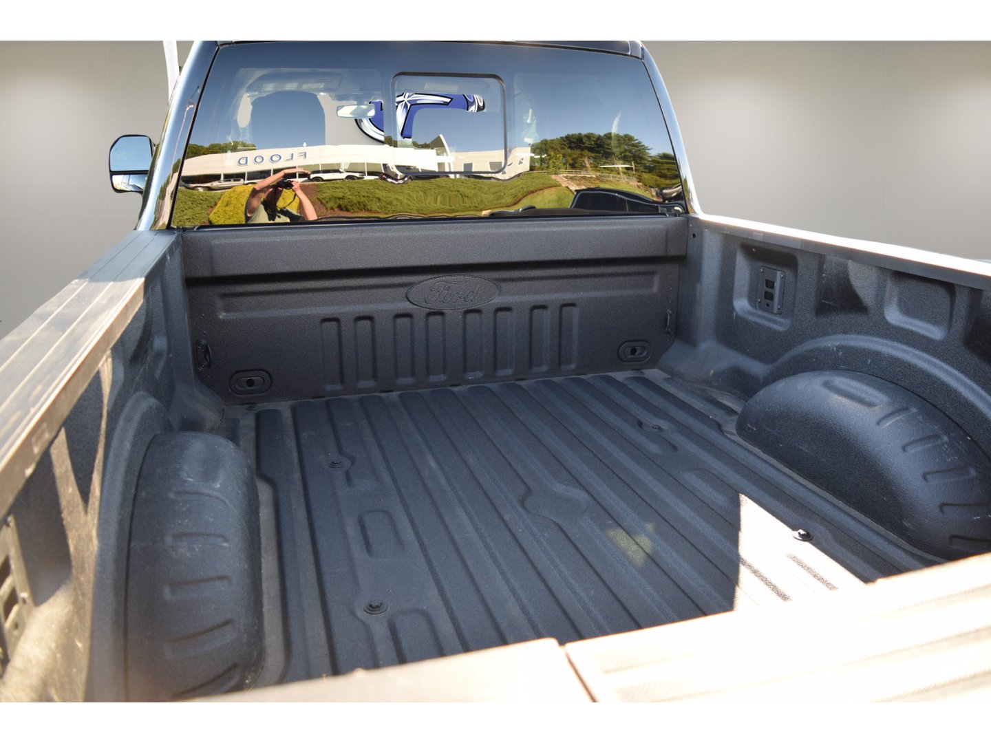 Certified 2024 Ford F350 Lariat w/ Lariat Ultimate Package AWD/4WD image 6
