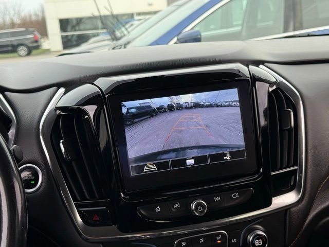 Used 2020 Chevrolet Traverse LT image 16
