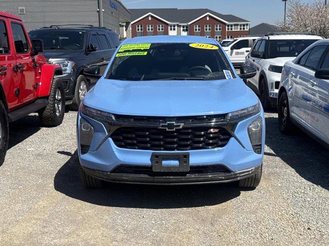 Used 2024 Chevrolet Trax RS w/ Driver Confidence Package image 2