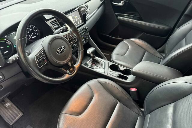 Used 2018 Kia Niro EX Premium image 7