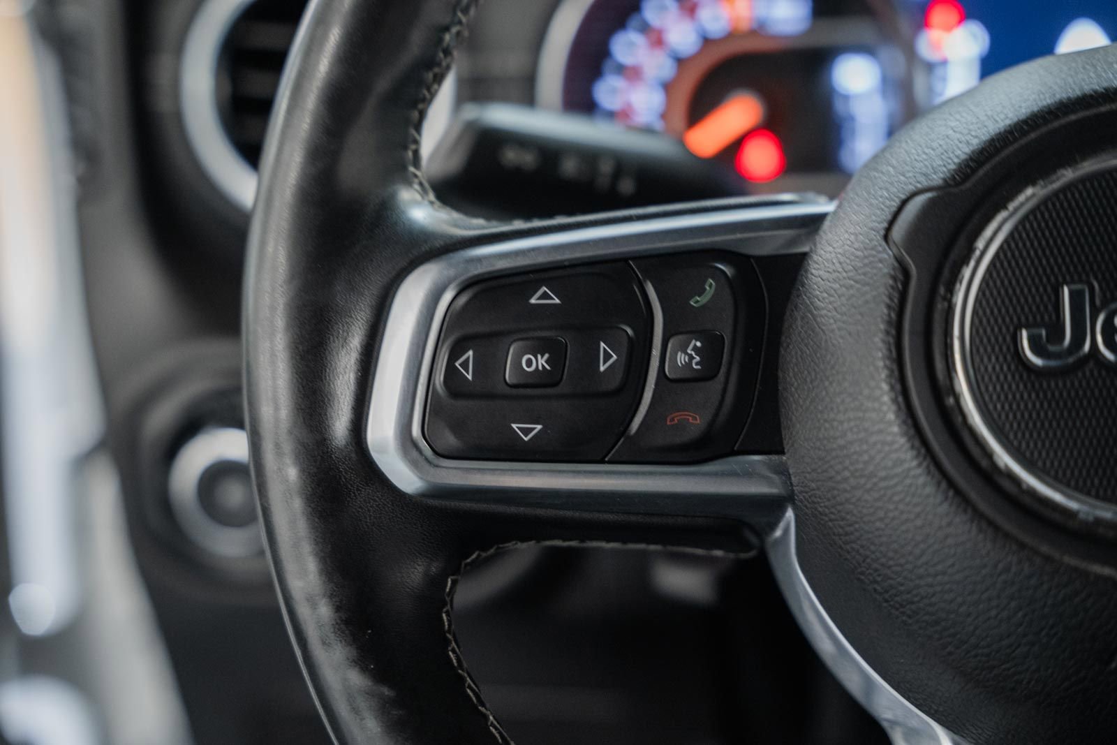 Used 2019 Jeep Wrangler Unlimited Sahara w/ Quick Order Package 24M Moab image 34