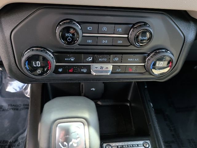 Certified 2023 Ford Bronco Wildtrak AWD/4WD image 26