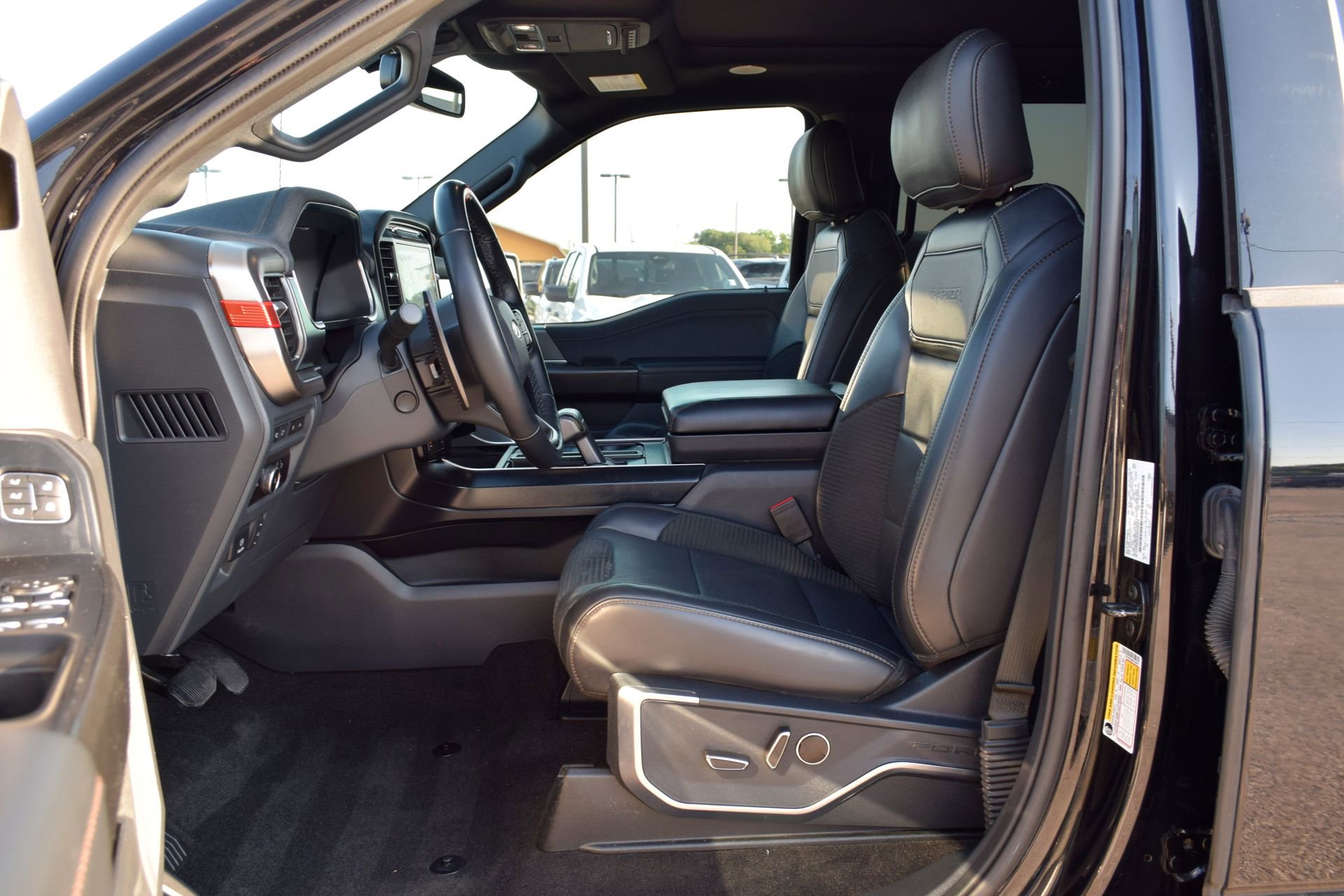 Certified 2023 Ford F150 Raptor w/ Raptor 37 Performance Package AWD/4WD image 18