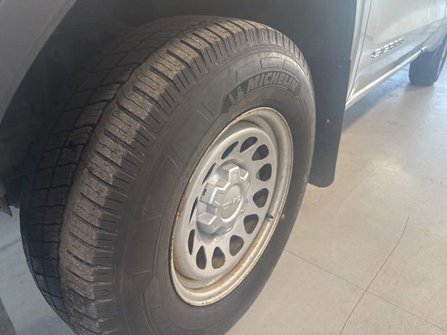 Used 2019 GMC Sierra 1500 Base image 9