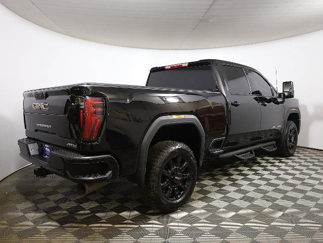 Used 2025 GMC Sierra 2500 AT4 w/ Max Trailering Package image 5