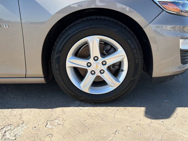 Used 2022 Chevrolet Malibu LS w/ Driver Confidence Package image 9