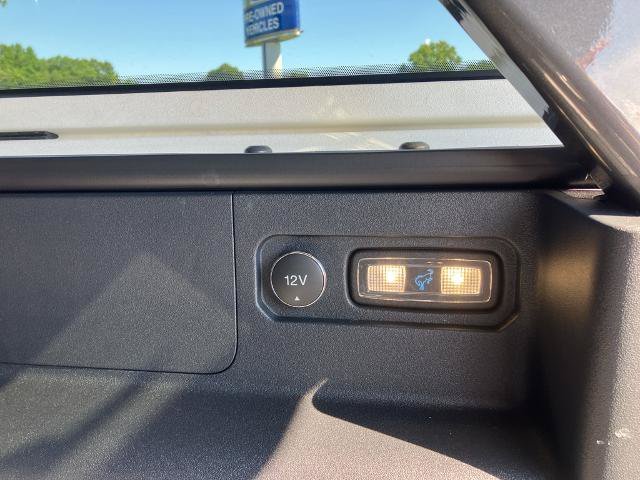 Certified 2025 Ford Bronco Heritage Edition AWD/4WD image 30