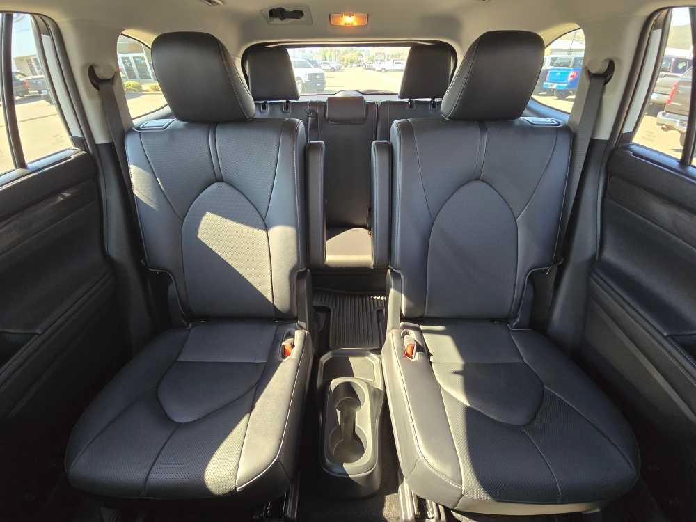 Used 2023 Toyota Highlander Limited AWD/4WD image 18