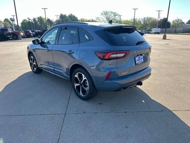 Certified 2023 Ford Escape ST-Line Elite w/ Premium Technology Package AWD/4WD image 3