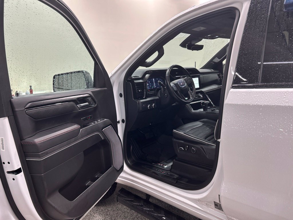 Used 2023 GMC Sierra 1500 AT4X AWD/4WD image 9