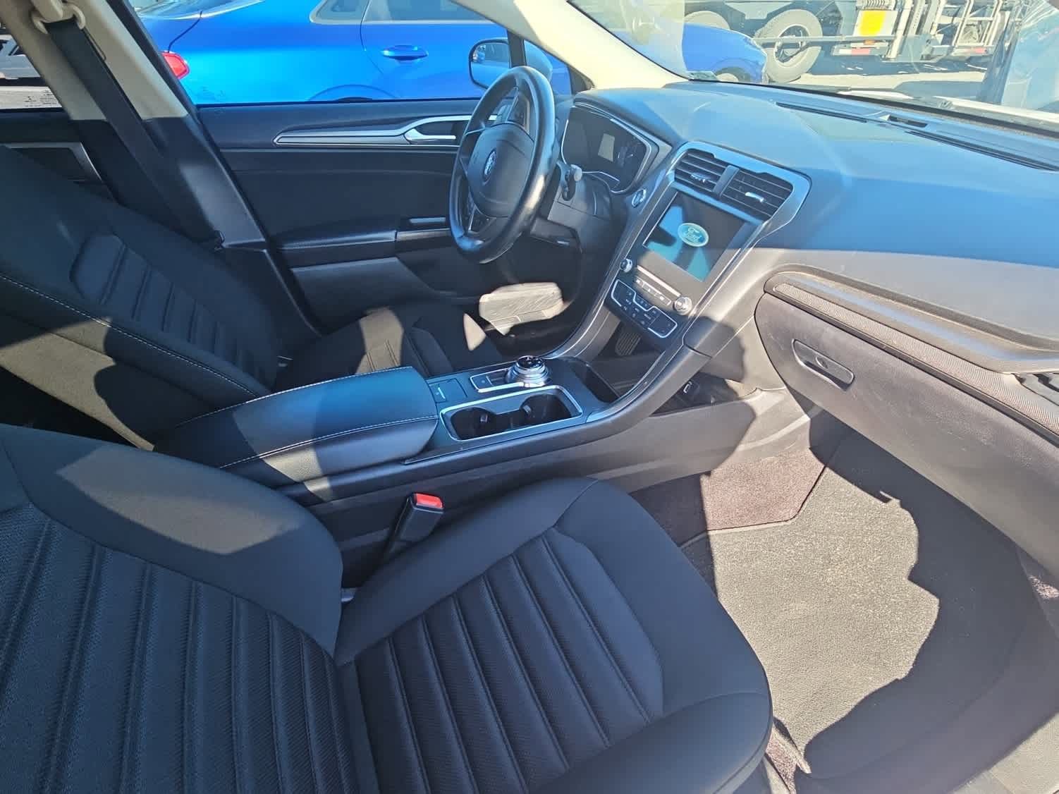 Certified 2017 Ford Fusion SE w/ Fusion SE Technology Package image 13