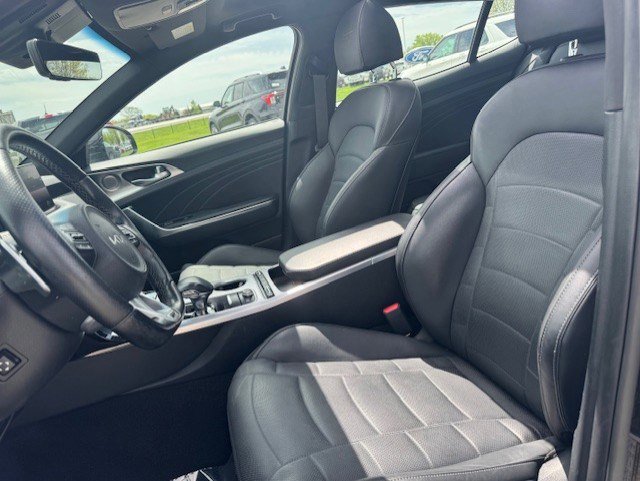 Used 2023 Kia Stinger GT2 AWD/4WD image 13
