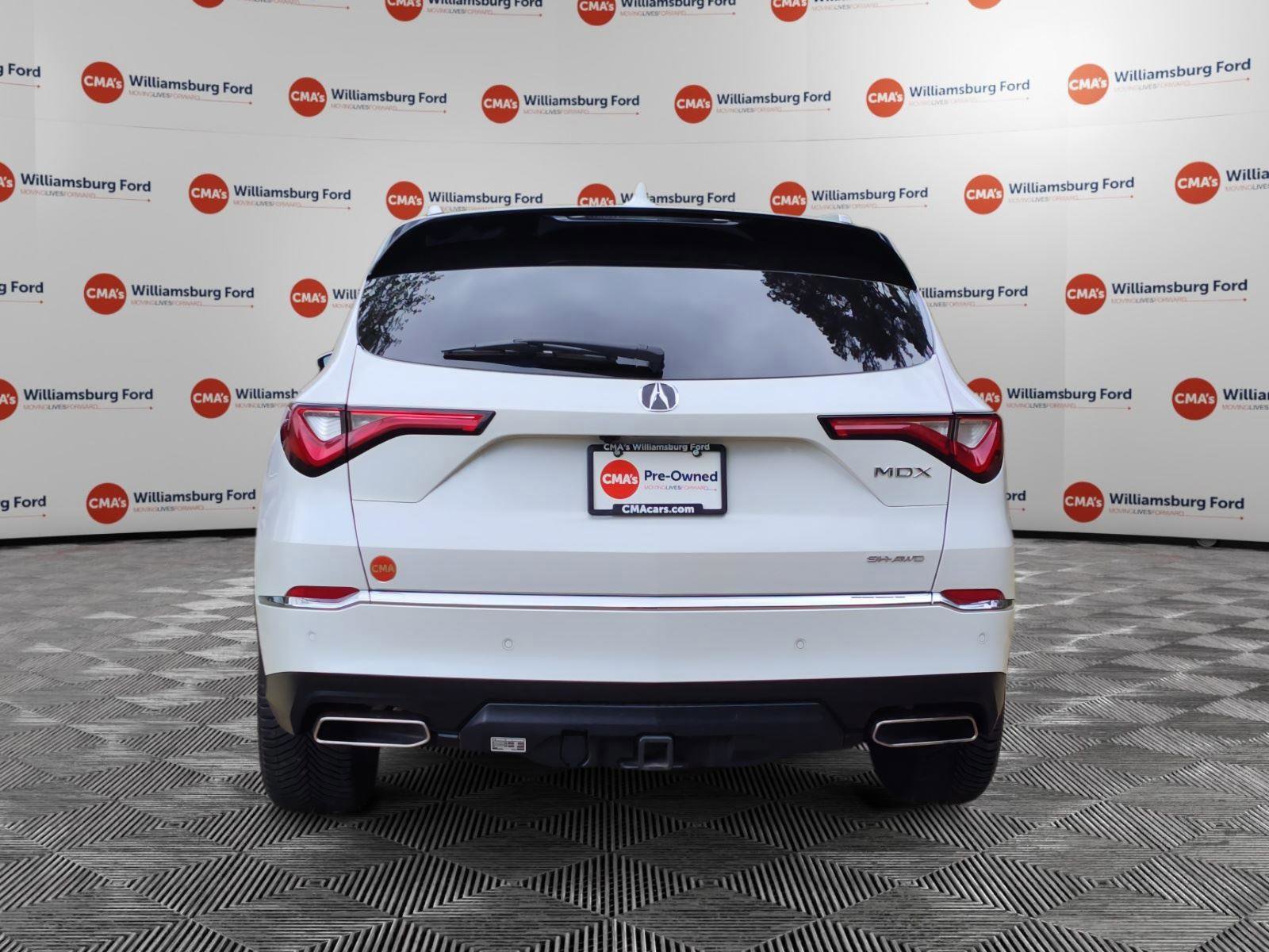 Used 2023 Acura MDX SH-AWD w/ Advance Package image 4