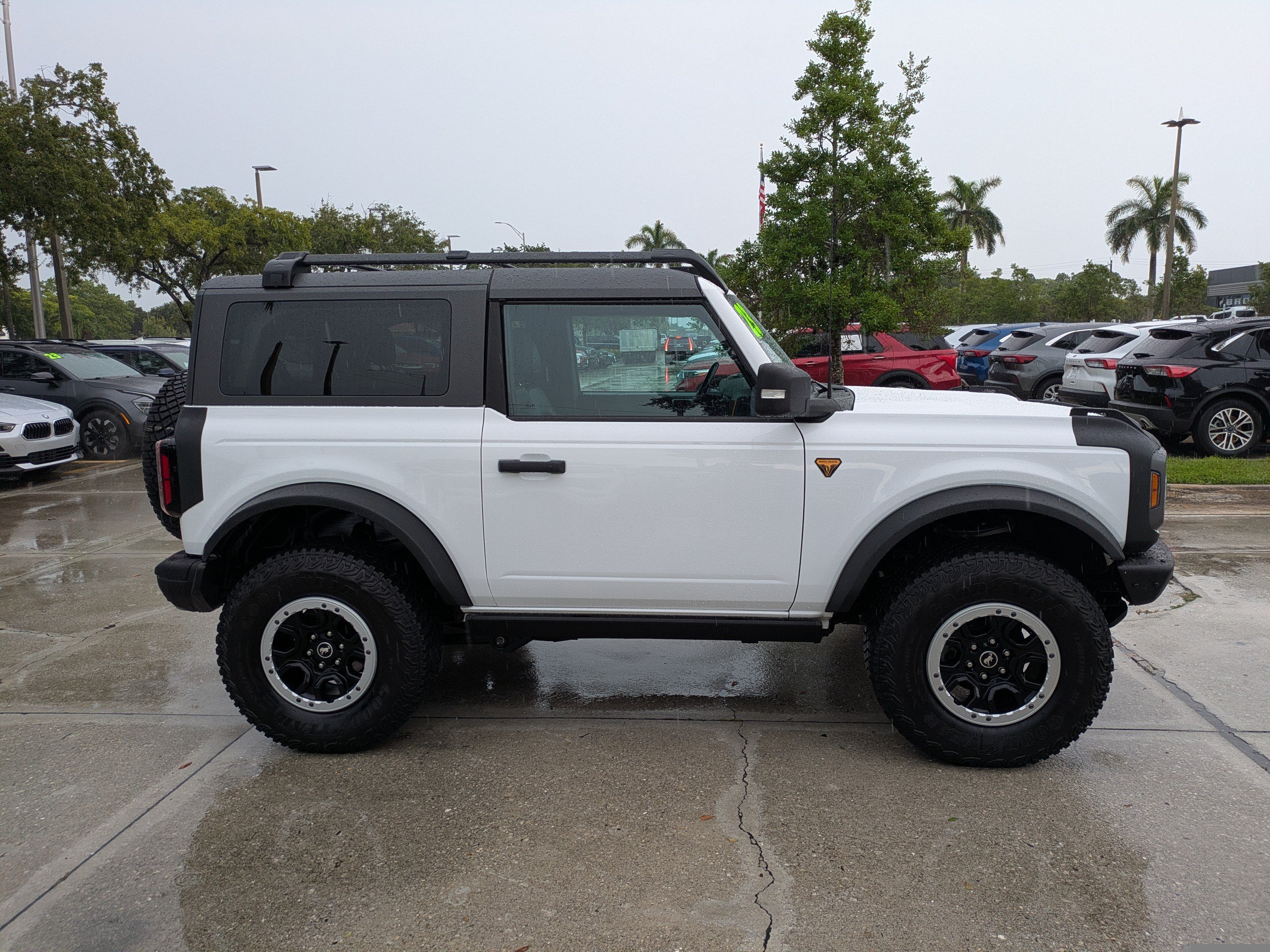 Certified 2023 Ford Bronco Badlands AWD/4WD image 3