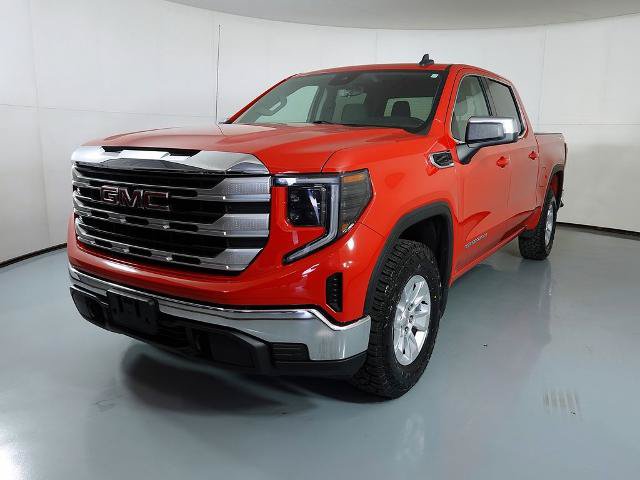 Used 2022 GMC Sierra 1500 SLE AWD/4WD image 4